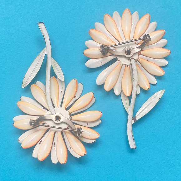 1960s Daisy Pin Vintage Flower Brooch Enamel Retro Mid Century Jewelry - Picture 6 of 6